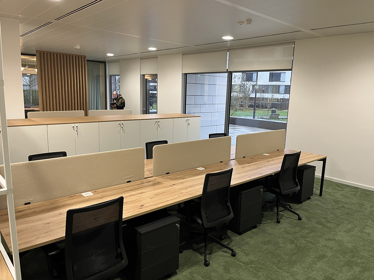 YOURS - Aménagements d’une zone de bureaux