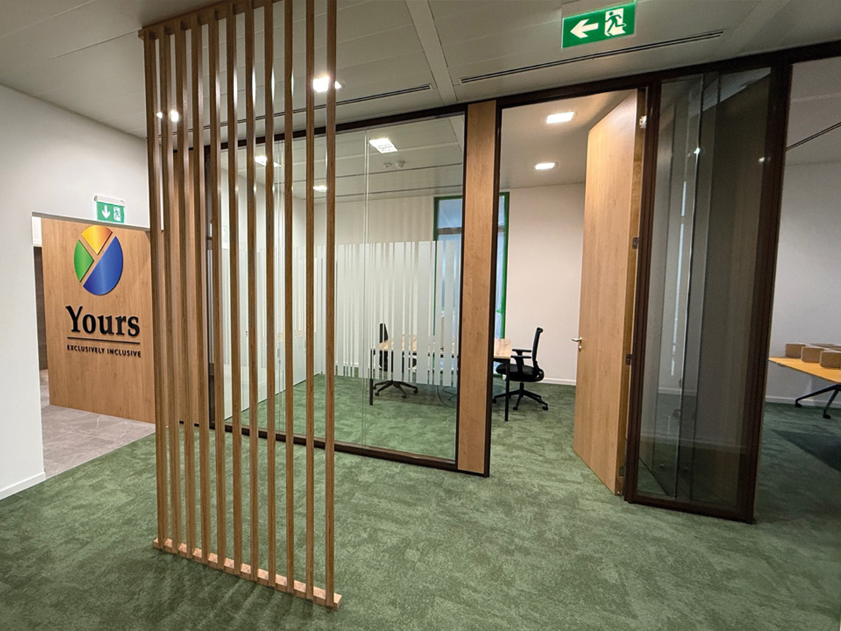 YOURS - Aménagements d’une zone de bureaux